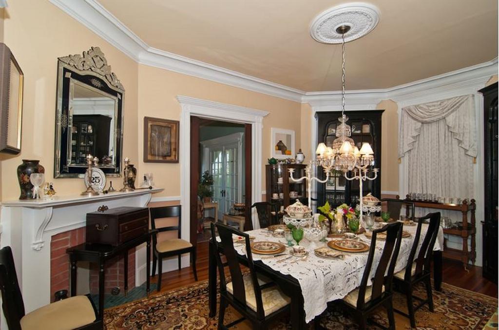 Shorecrest Bed And Breakfast Southold Exterior photo