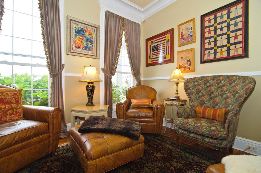 Shorecrest Bed And Breakfast Southold Exterior photo