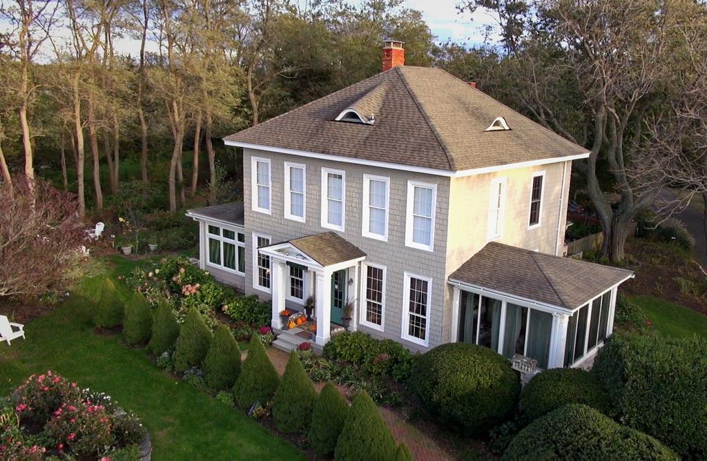 Shorecrest Bed And Breakfast Southold Exterior photo