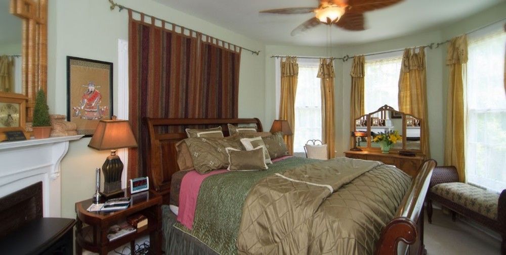 Shorecrest Bed And Breakfast Southold Exterior photo